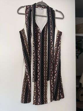 1.STATE Printed Bandana Collar Blouse - Black & Rust